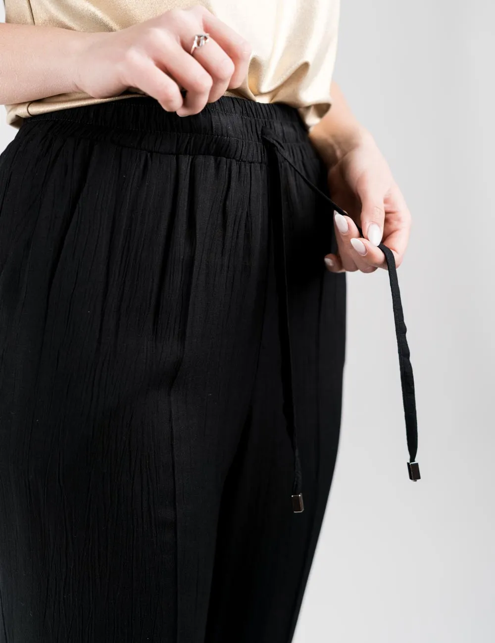 Ghejtah More - Pantalone con elastico in vita nero