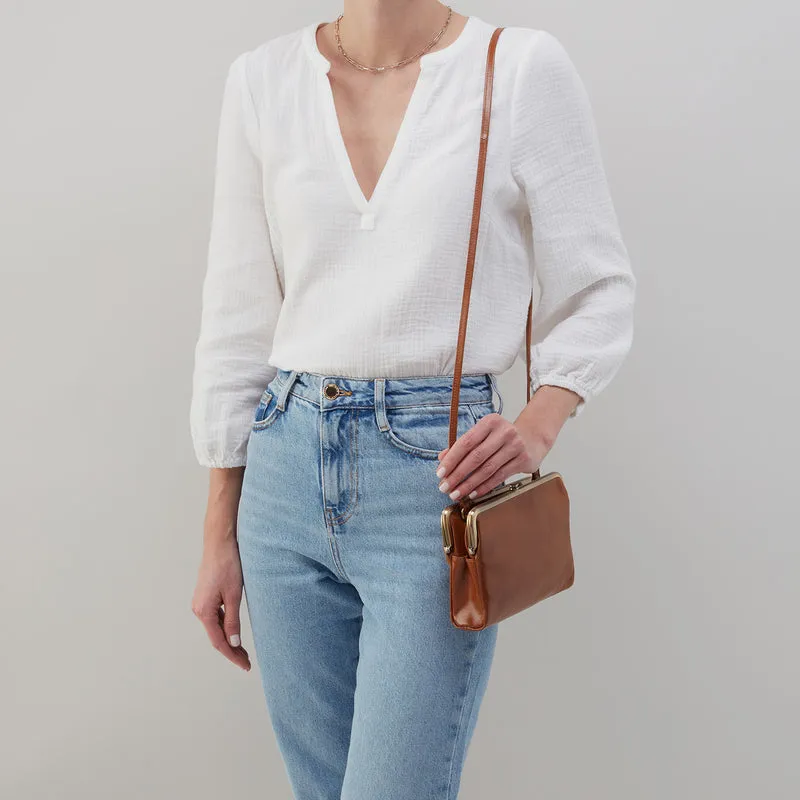Hobo Bags "Lauren" Crossbody-Latte