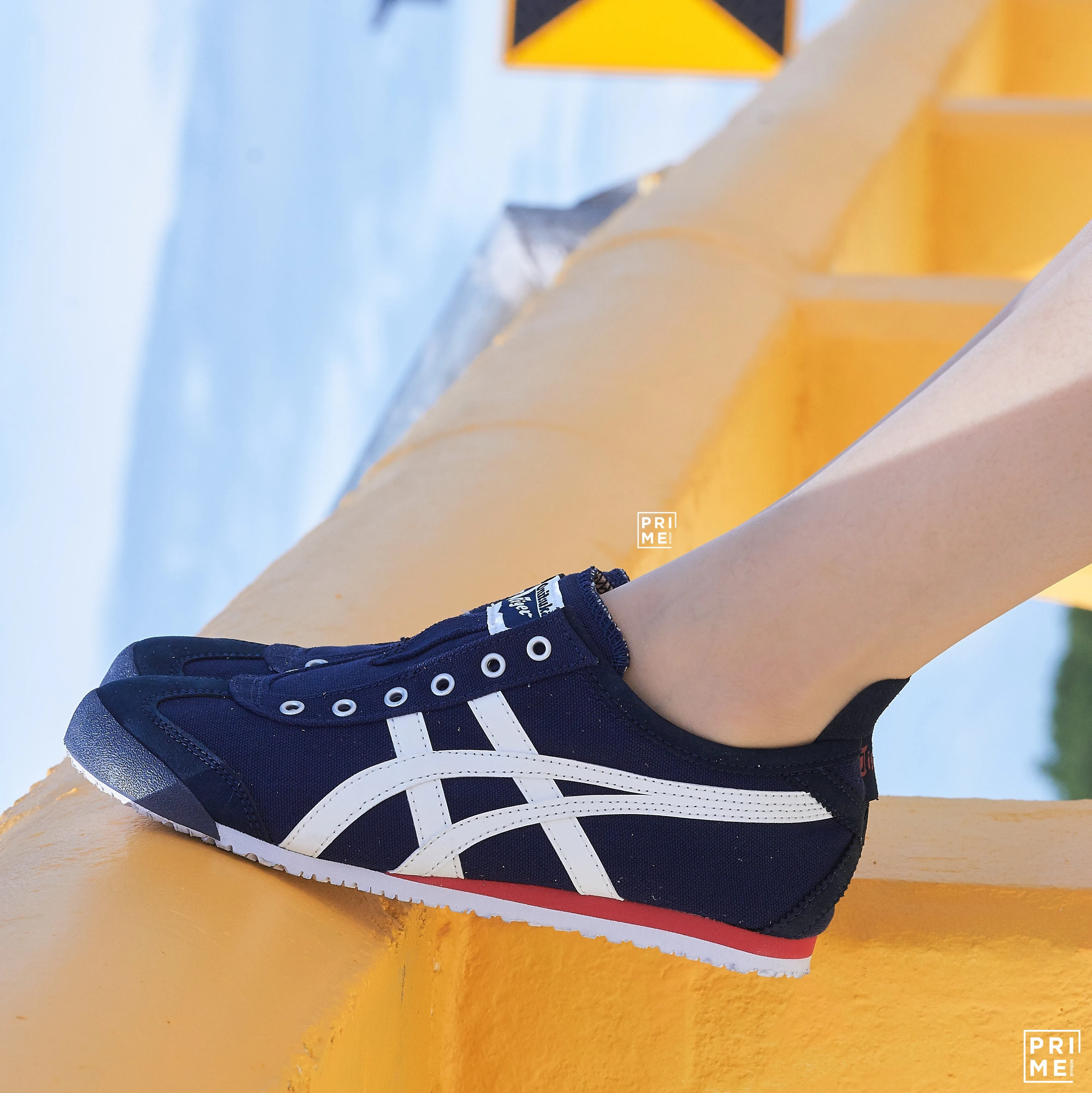 Onitsuka Tiger Mexico66 Slip on Navy/Off White (D3K0N-5099)