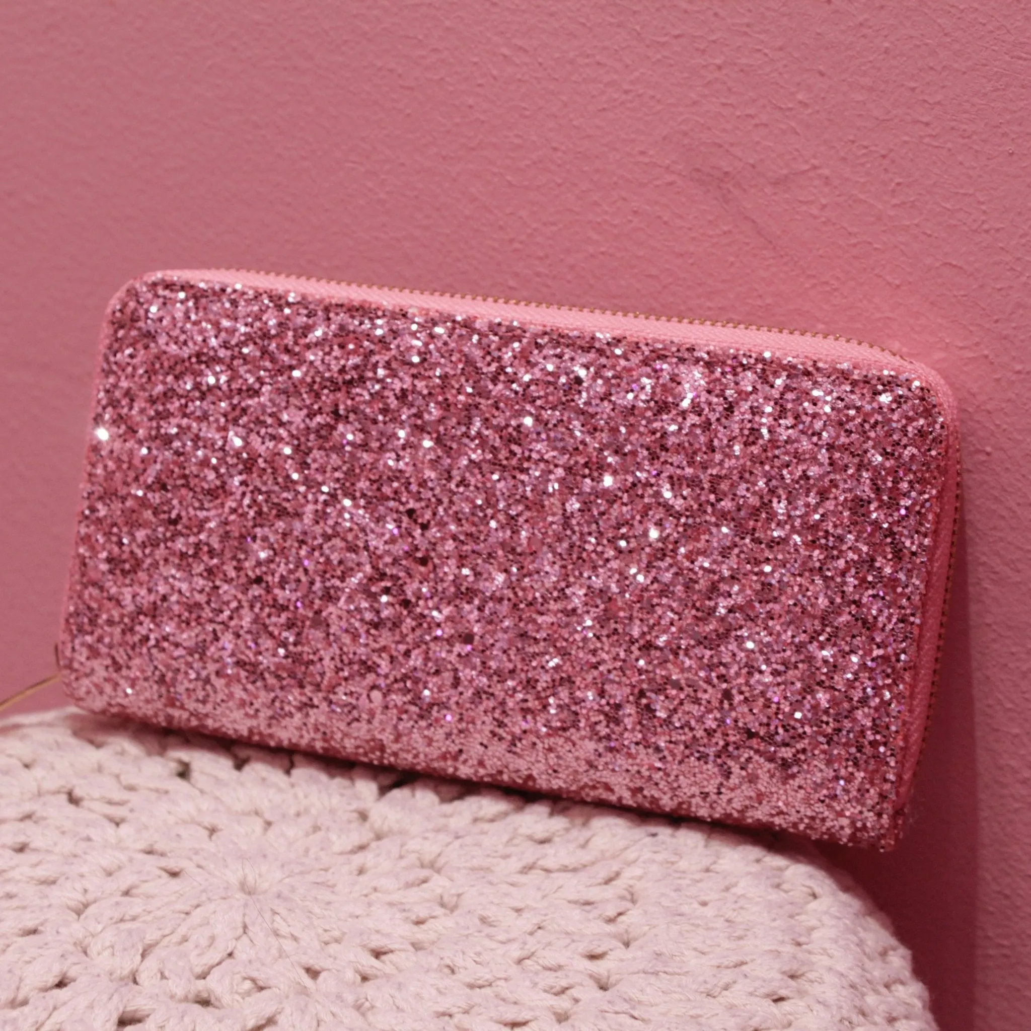 Portafoglio rosa con paillettes