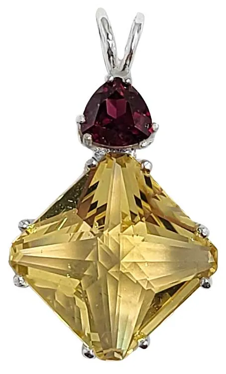 Siberian Gold Quartz Small Magician Stone? with Trillion Cut Rhodolite Garnet