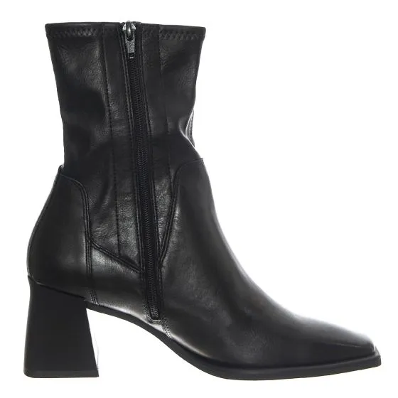 VAGABOND Hedda Black Ankle Boots