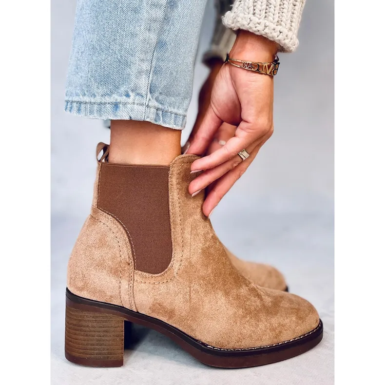 Wide-heeled boots Fill Beige