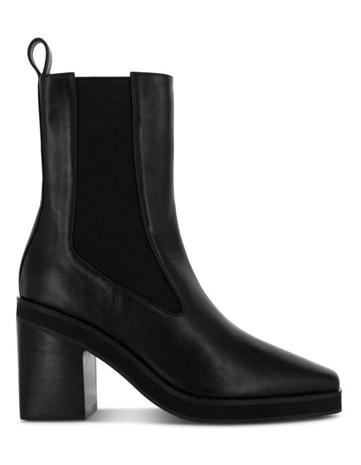 Winnie Heeled Boots in Black