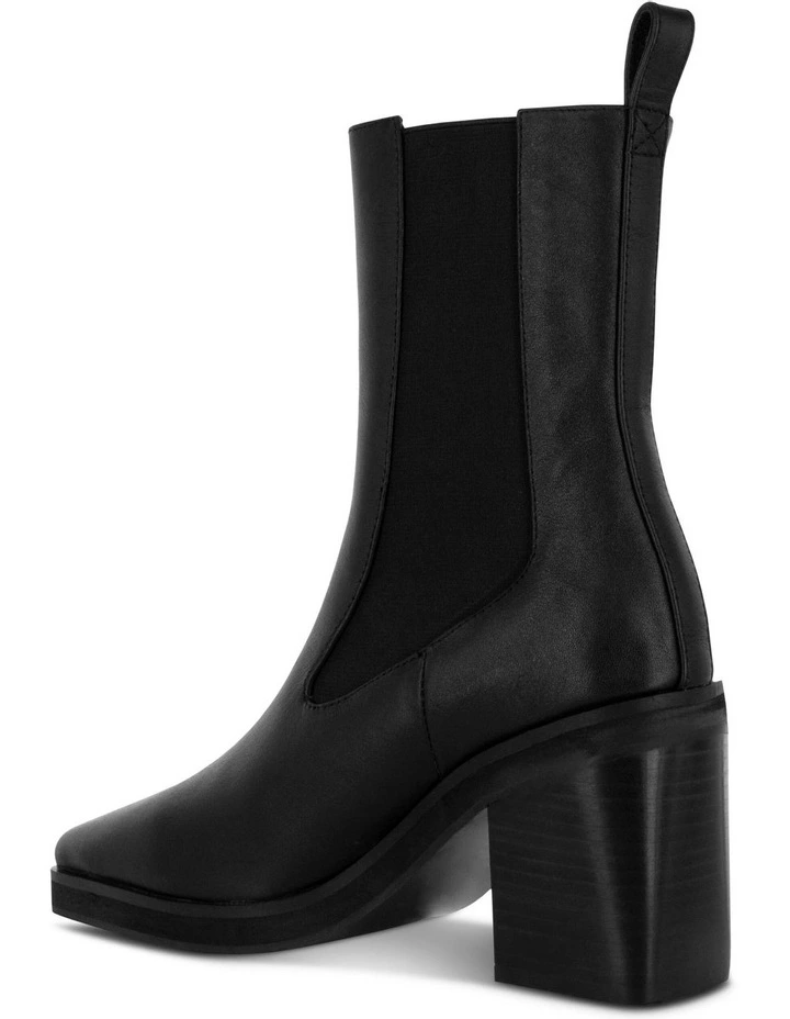 Winnie Heeled Boots in Black